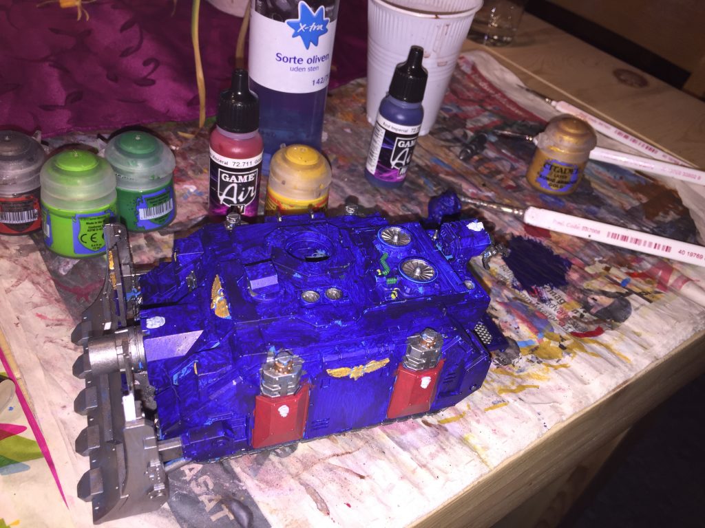 Crimson Fists Vindicator undervejs [40k]