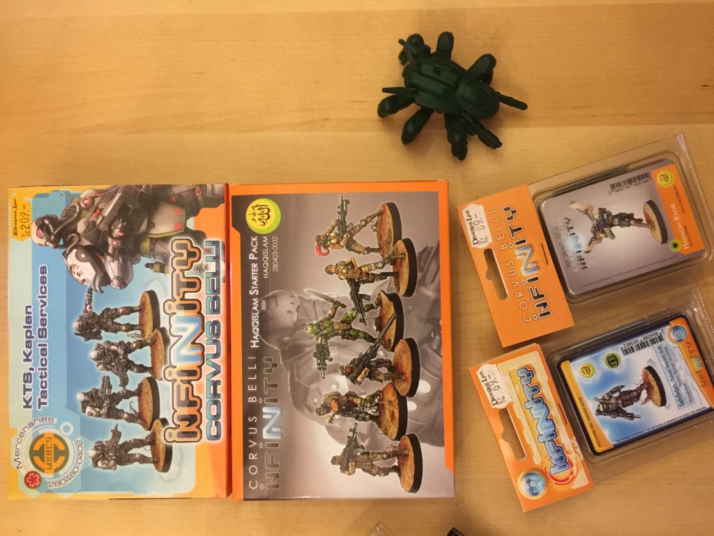 Infinity Haqislam figurer
