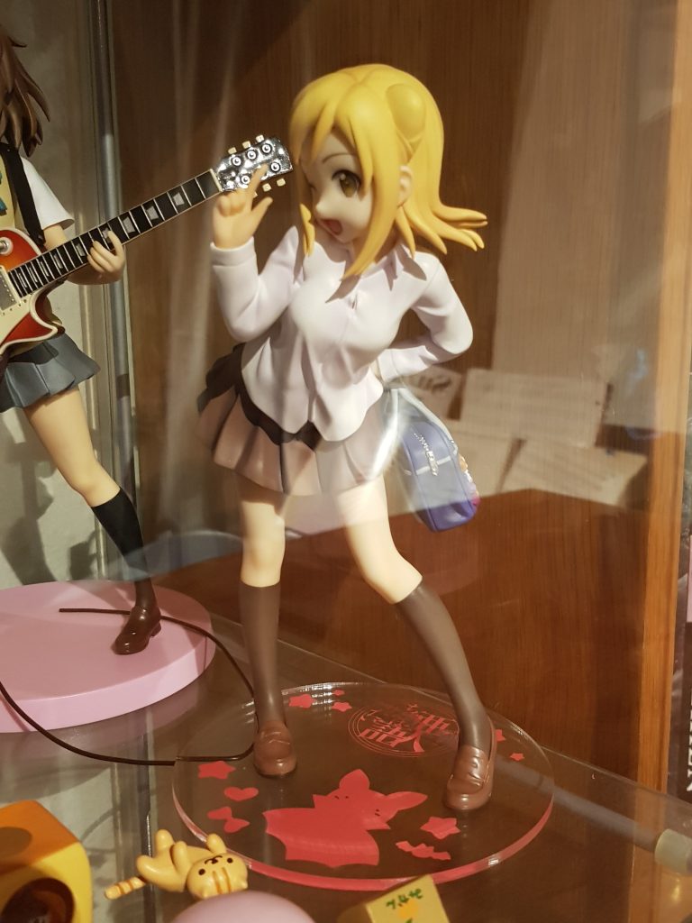 Demi-chan wa Kataritai – Hikari Takanashi figur købt i Tokyo i efterårsferien