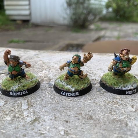 Tre halflings mere til Cloverfield Stompers [Blood Bowl]