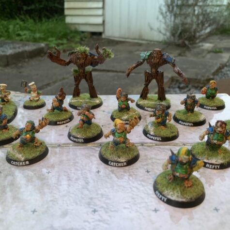 Samlet og malet Cloverfield Stompers [BloodBowl] hold