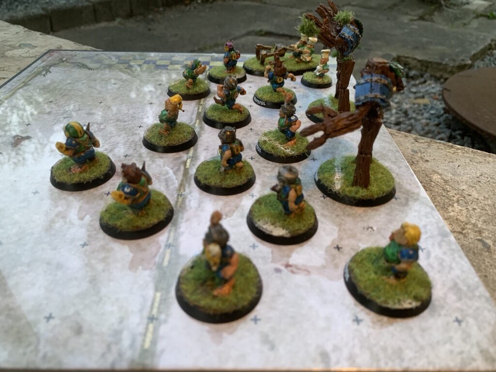 Samlet og malet Cloverfield Stompers [BloodBowl] hold