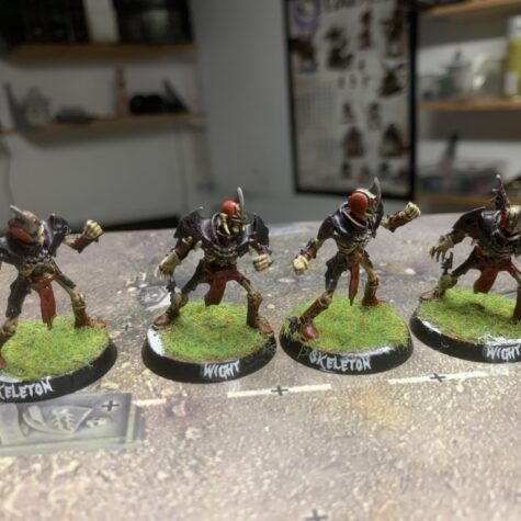 Wights og Skeletter, Barrichmere Barrowgeists, Shambling Undead [Blood Bowl]