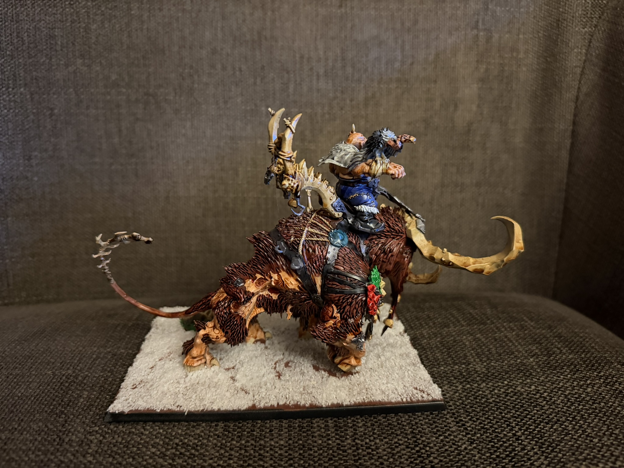 Ogres – Stonehorn [Warhammer Fantasy]